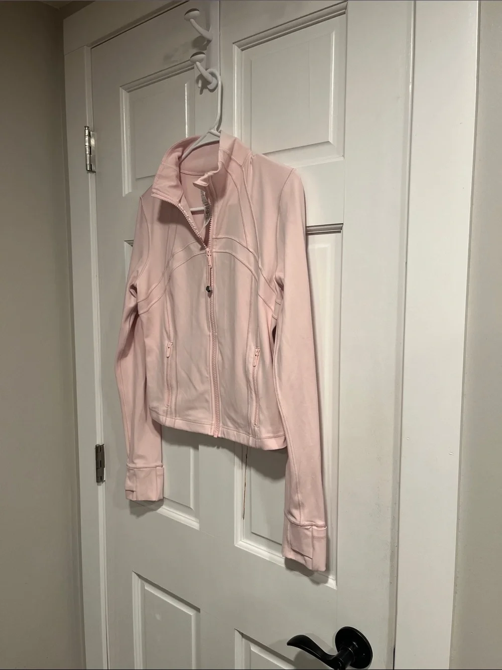 Lululemon Define Cropped Zip Up Jacket in Pink Size 8